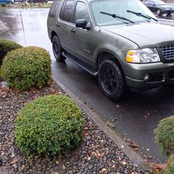 2004 Ford Explorer