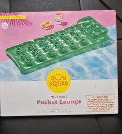 Sun Squad Jade Green Pocket Lounge Mat Pool Swim Inflatable Float 69" x 25"