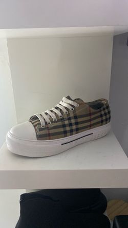 Burberry shoes