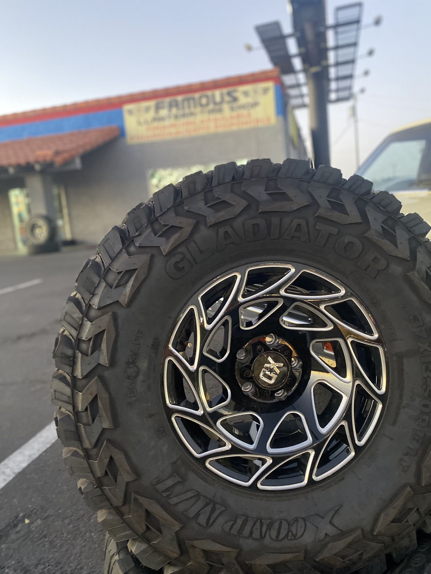 17x9 XD Wheels On 37s Gladiator Xcomp 