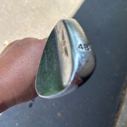 Titliest Pitching Wedge 48degree Left Hand