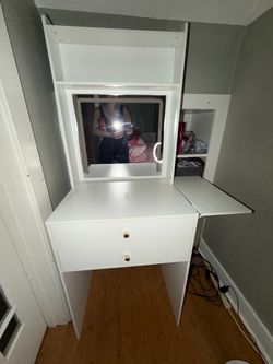 White/Gold Vanity