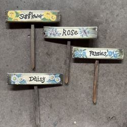 Garden Stake Decor 