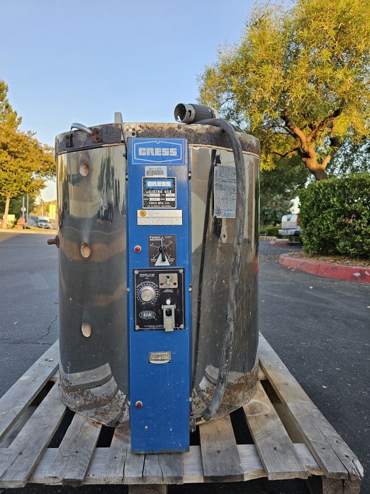 Cress Ceramic Kiln Used In Great Condition