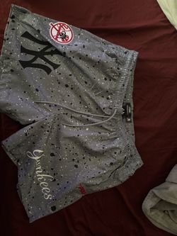 New York Yankees Pro Standard Splatter Shorts