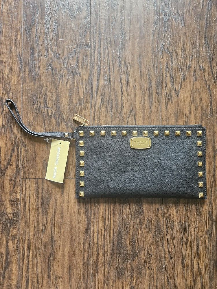 Michael Kors Clutch