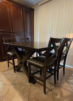 Dining Table Set (9 Pcs)