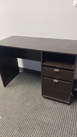 Sauder brand desk