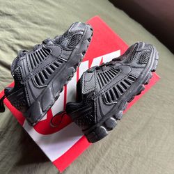 Vomero Toddler Nikes