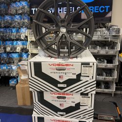 4 Wheels VOSSEN HYBRID FORGED HF6-4 22x9.5 Offset +30 6x139.7 Gunmetal Lexus