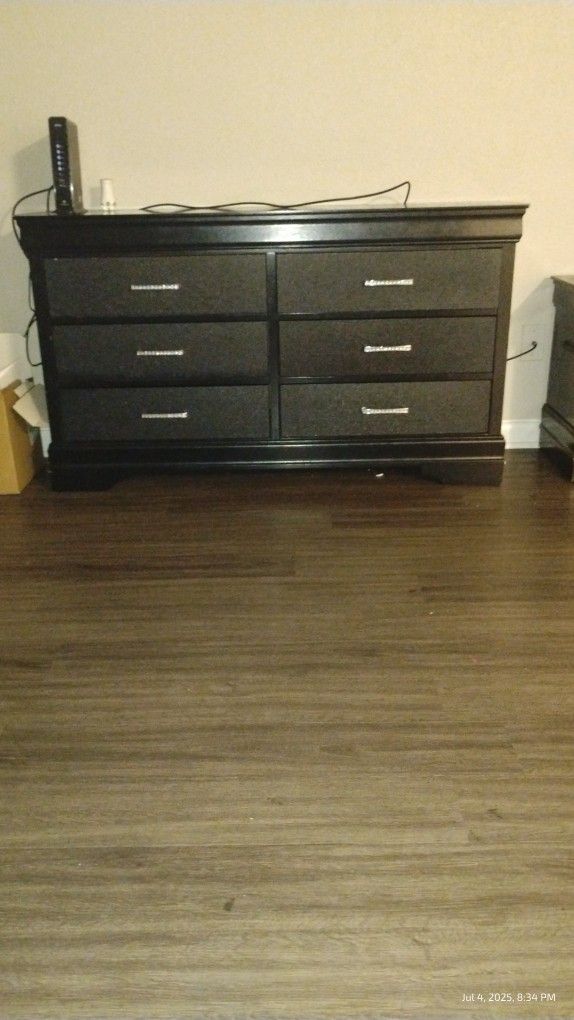 Black Dresser Drawer Set