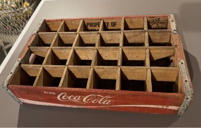 Vintage 24-bottle Coca-Cola delivery crate