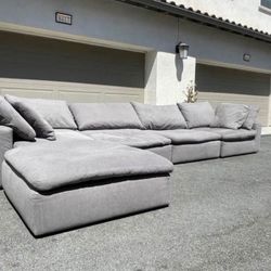 Huge Cloud Couch Modular Sofa Sectional Couch In Excellent Condition - Free Delivery 🚚 