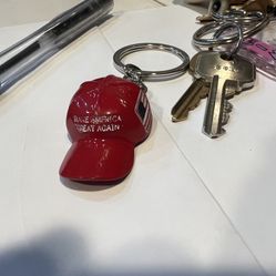 Trump hat keychain