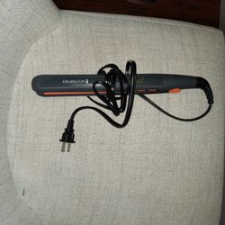 Remington Hair Straightener