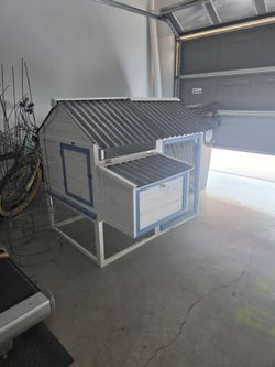 Chicken coop
