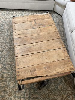 Rolling cart