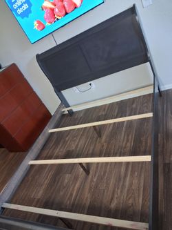 Queen size bed