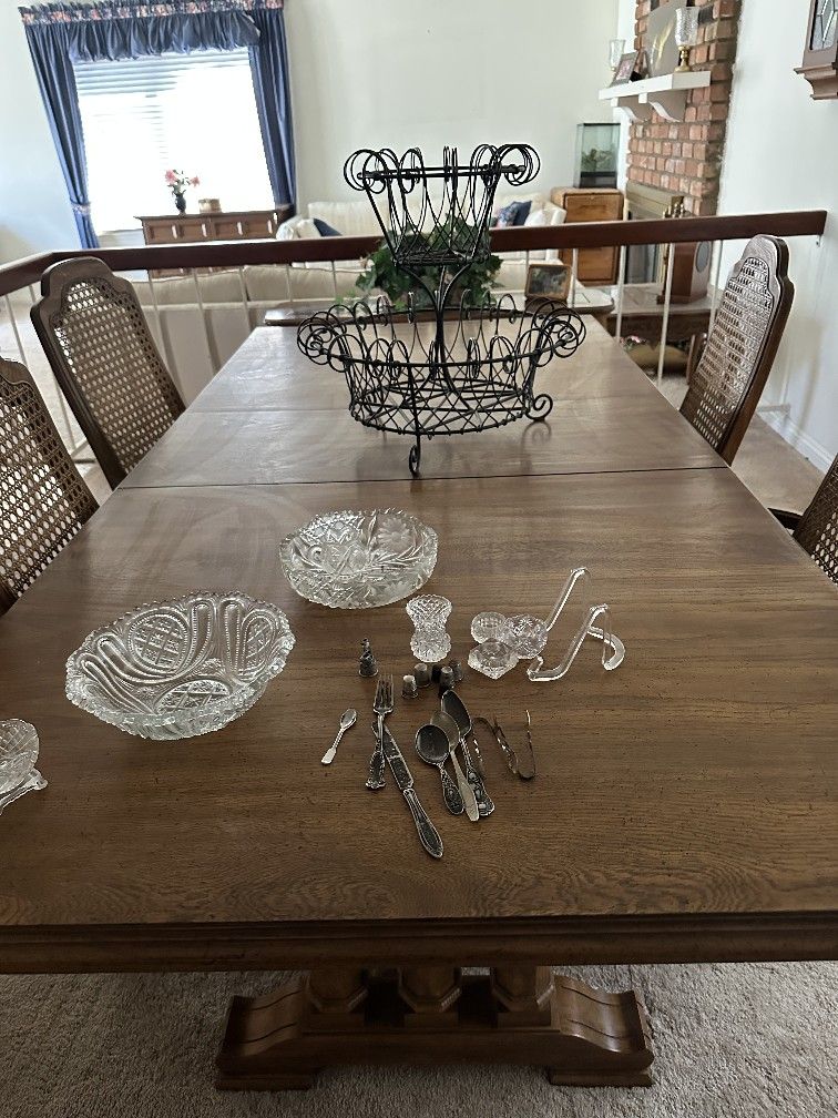 Dining Room Table With Chairs