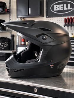 BELL  MX-10 Moto Helmet LARGE Matte Black