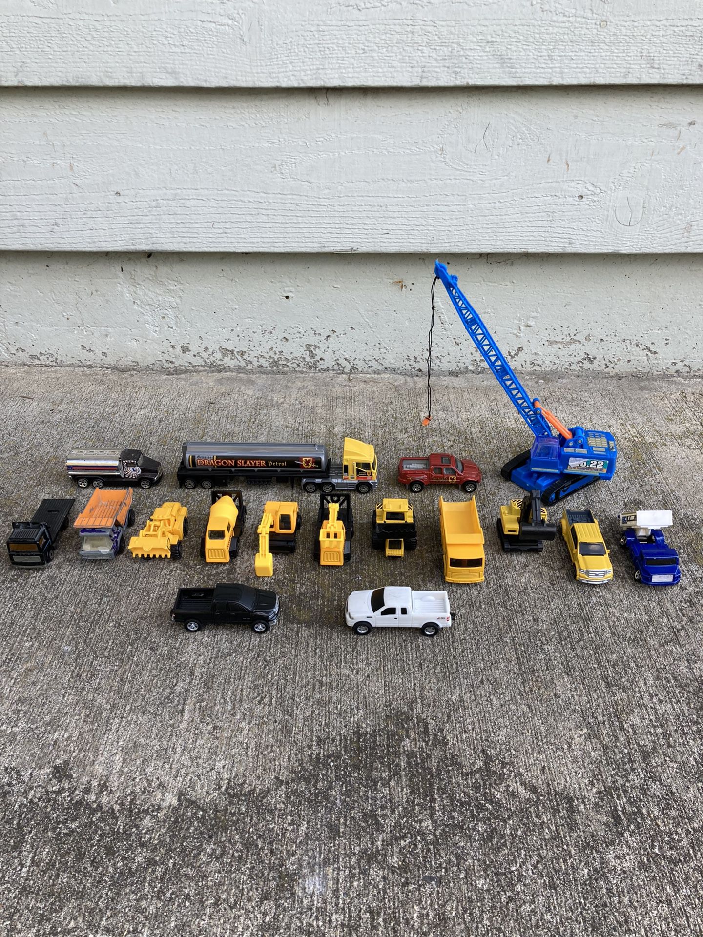 Matchbox Hot Wheels Construction Trucks Equipment Toys 
