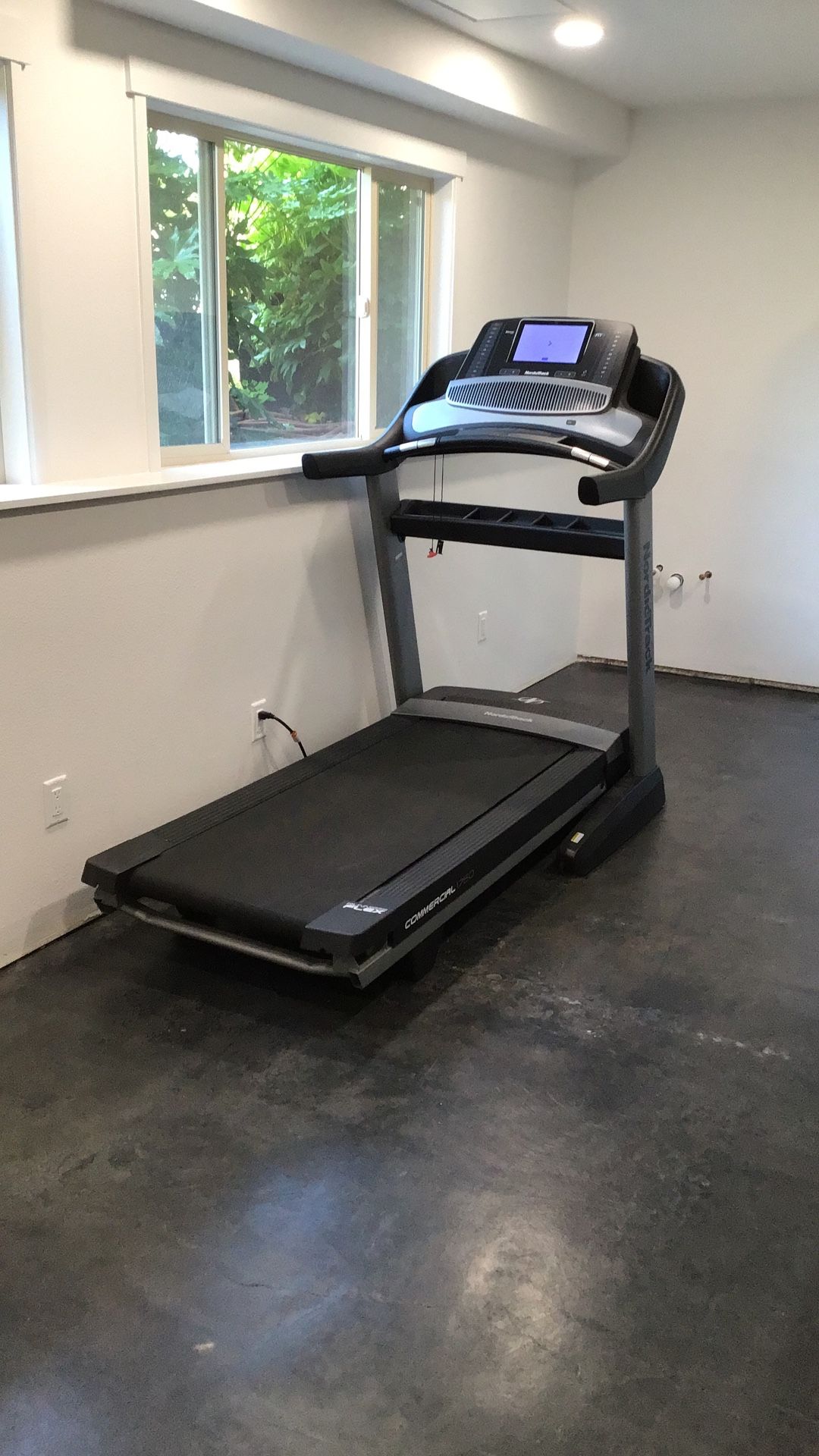 NordicTrack 1750 Commercial Treadmil