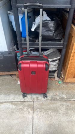 20 inches carry on Kenneth Cole luggage