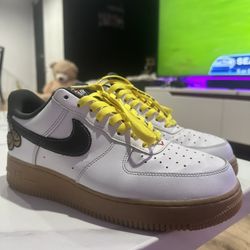 Nike Air Force 1 O7  Lv8   Size Us 9