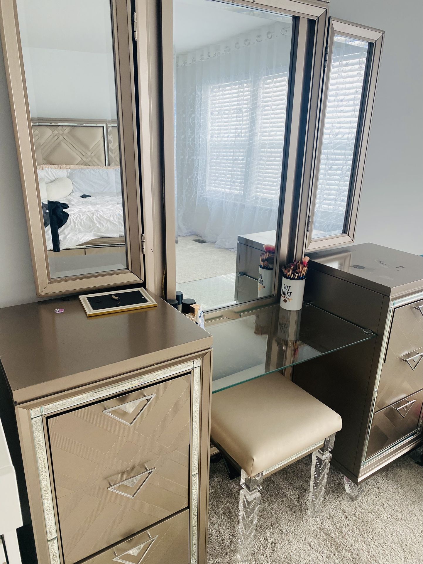 Makeup Vanity