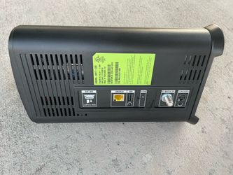 Used Direct TV Genie 2 dvr HS17-500 and 3 wireless client C41W-500 C61W-500 and remote RC73