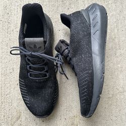 adidas Originals Men's Swift Run 22 Sneaker Size 10.5