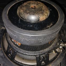Single Subwoofer . Memphase Car Audio.