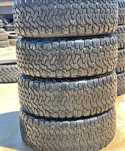315/70/17 Bfgoodrich 📍📍 Vendo un set de llantas con 80% de vida las 4 📍🌟
