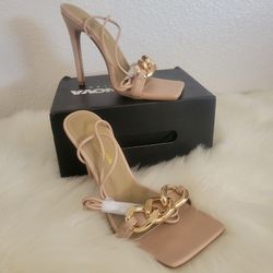 New Heels Nude Sz 6