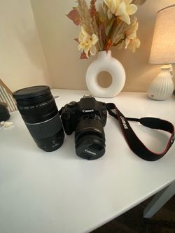 Canon t5 Rebel camera EOS