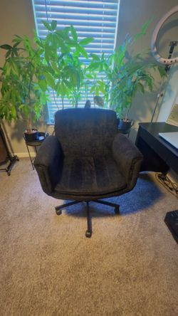 Criss Cross  Office Chair