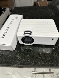 Projector With ceiling Mount