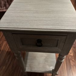Side Table (Like New)