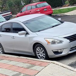 2015 Nissan Altima 25