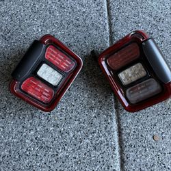 JEEP GLADIATOR TAIL LIGHTS 