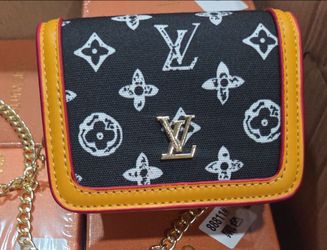 Cute crossbody