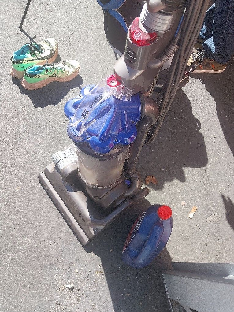 Dyson Vacuum