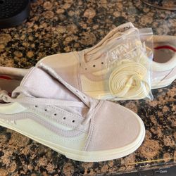 Light Purple Vans Size 51/2