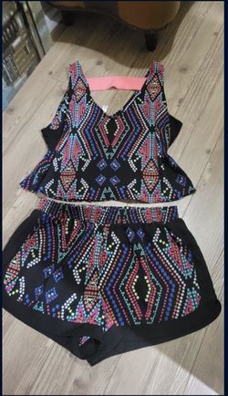 Womens Summer Top and Shorts Set M/L