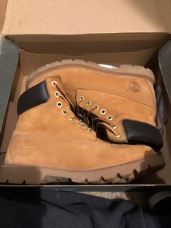 Timberlands brand new ! size 8