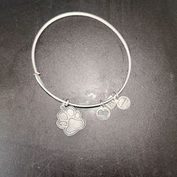 Alex And Ani Paw Bracelet