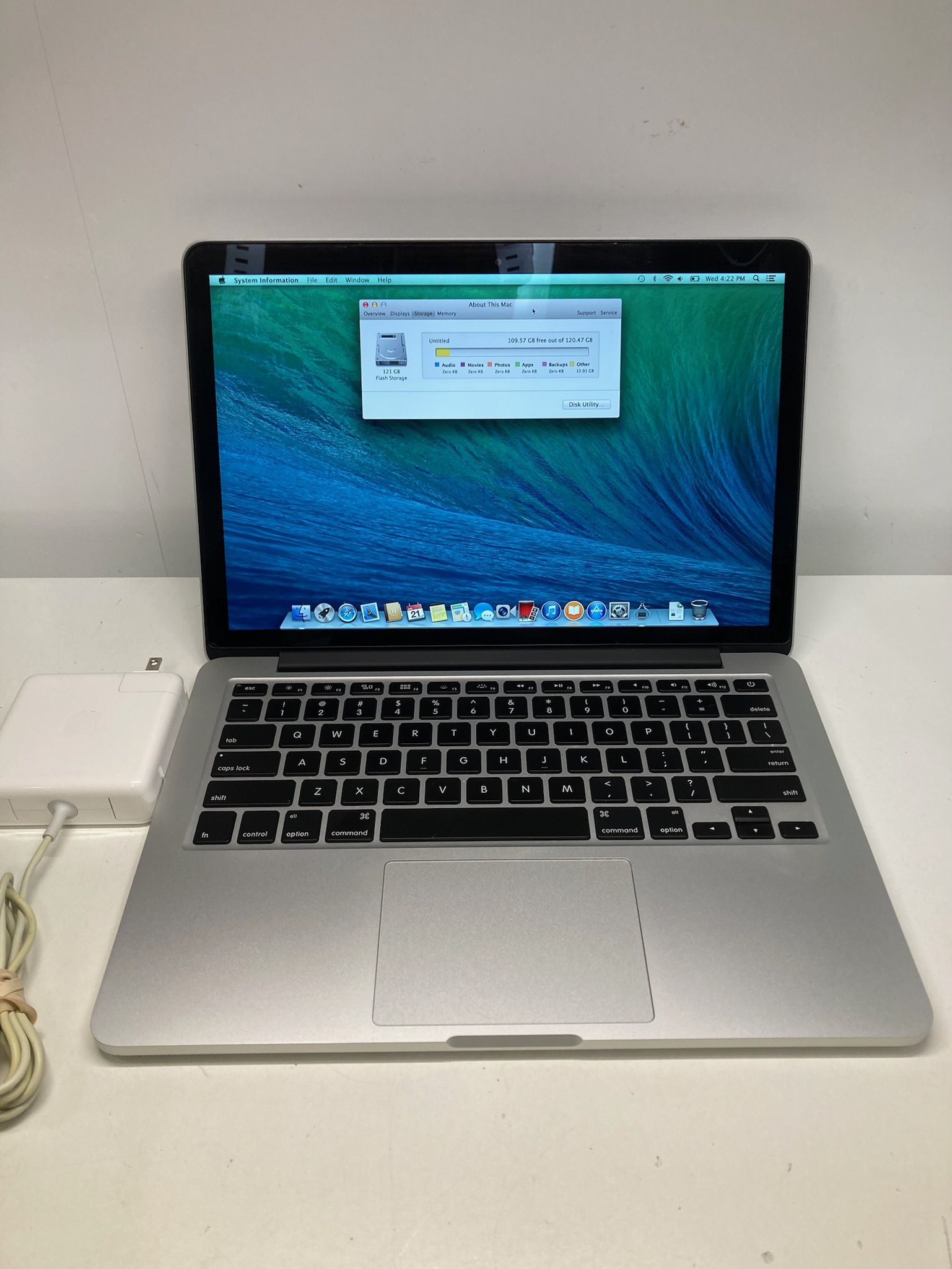 APPLE MACBOOK PRO 2014 13” 4GB RAM 128GB SSD LAPTOP WITH CHARGER