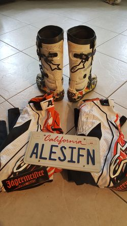 Alpinestars dirt bike pants boots license plates