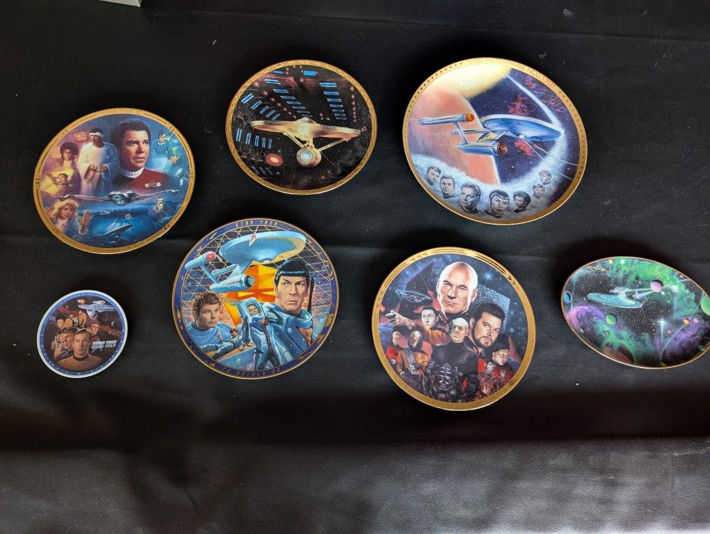 Star Trek Plates (7) Collection