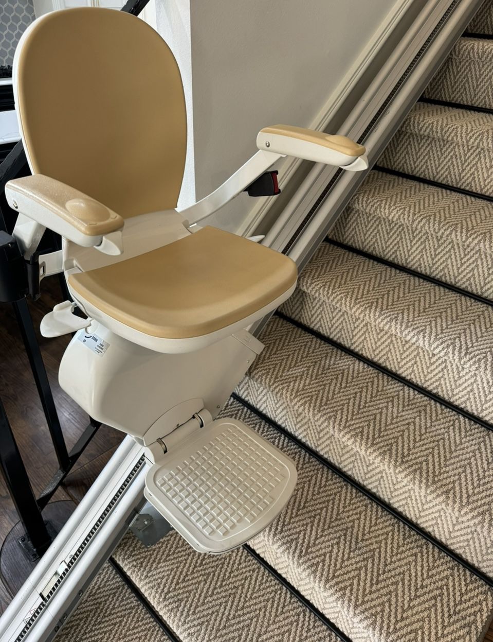 Acorn Superglide Stairlift 130 T700